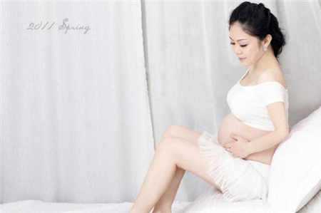 代孕初期小腹抽筋是怎么回事？